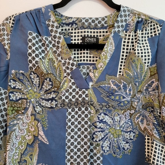 Jones NY Blue Boho Multi Color Print Top Size XS - Picture 3 of 3